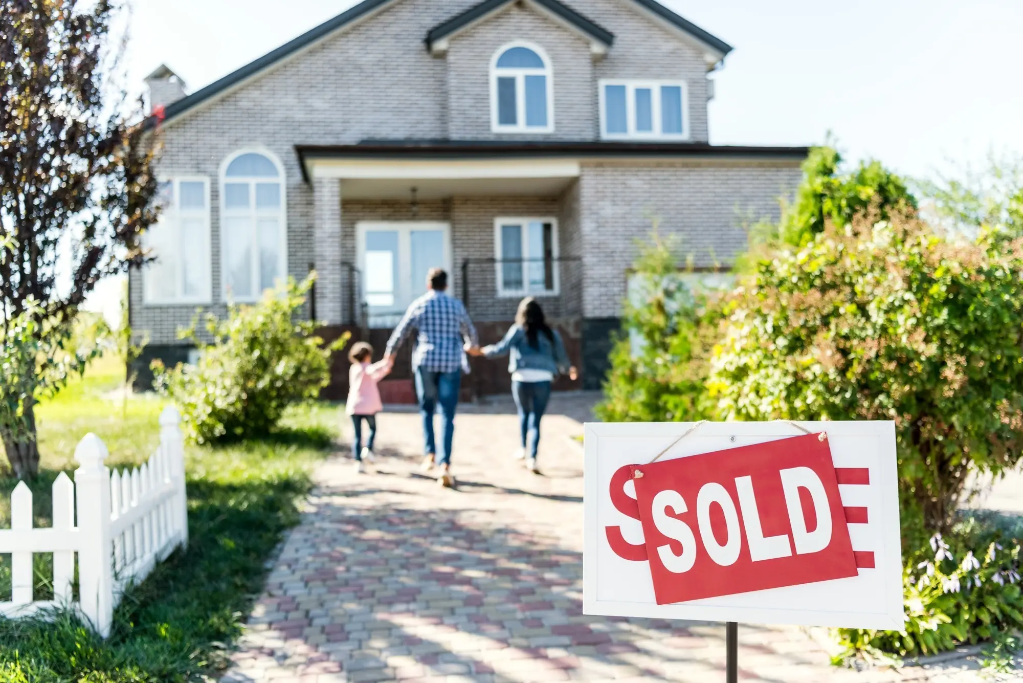 First Home - 3 Great Alternatives for Gifting Your Kids 1 Insight Advisory Group - Buying your kids a home - good or bad idea? - First home