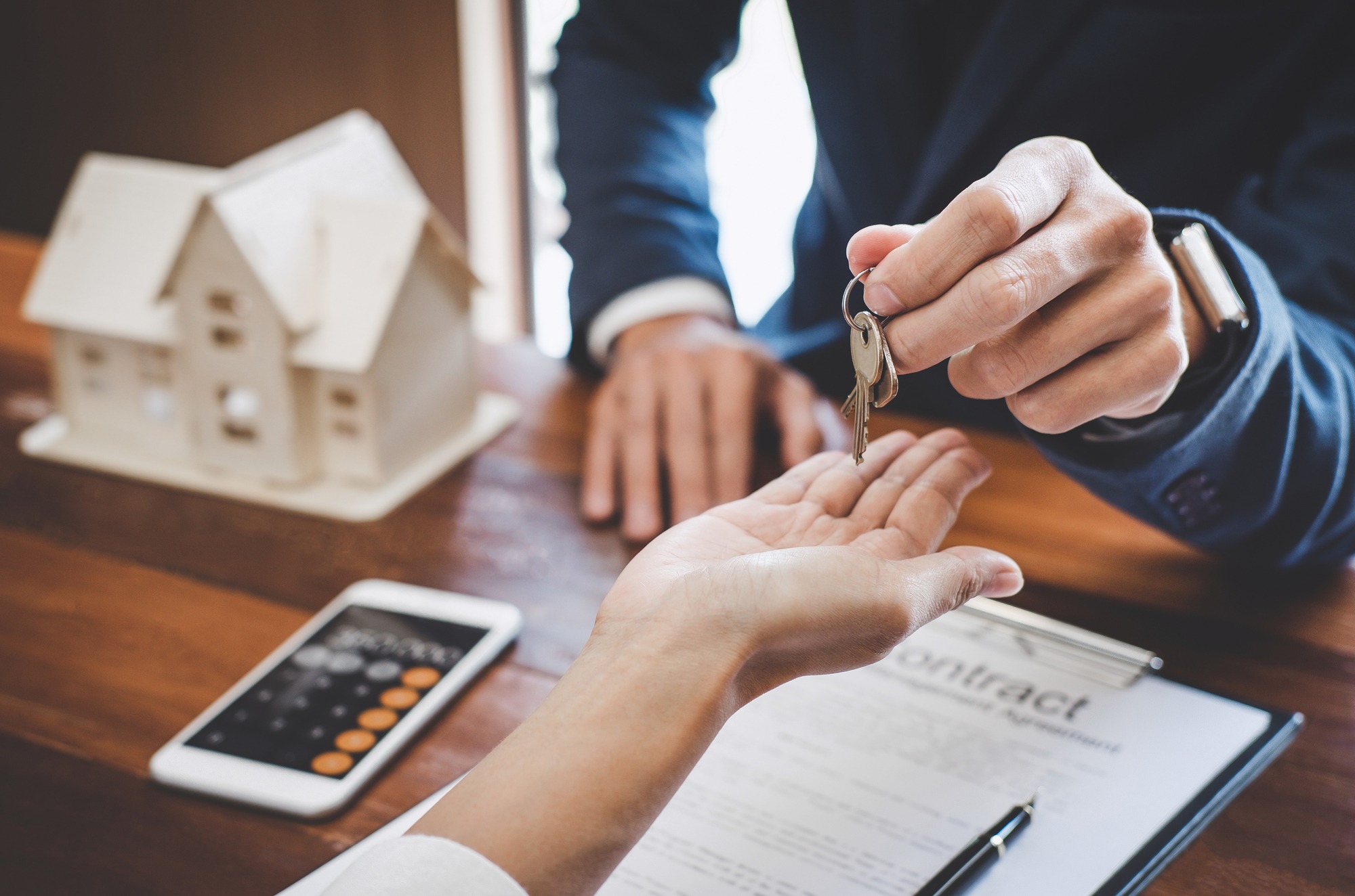 Using a Mortgage Broker: The Incredible Benefits 1 Insight Advisory Group - The benefits of using a mortgage broker - Mortgage broker