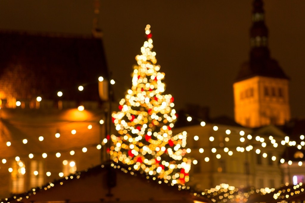 What If Santa Became an Australian Tax Resident: The Big Challenges 2 Insight Advisory Group - The overwhelming cost of Christmas - Mental health