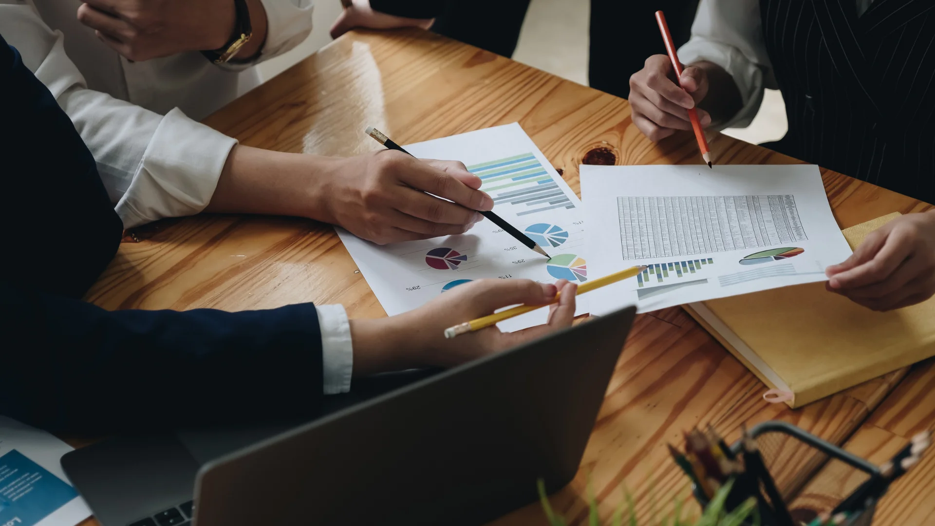 Business Advisory: What It Is, How It Helps and When to Use a Business Advisor (2026 Guide) 2 Business Advisory What It Is, How It Helps and When to Use a Business Advisor (2026 Guide)